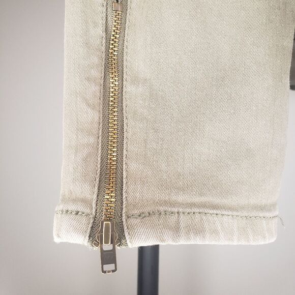 Green Skinny Denim Pants - Picture 7 of 10